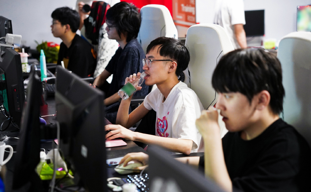 TES碾压DRX,Xiaohu拿下关键大龙焦点之战淘汰赛,点燃全场激情 TES碾压DRX,Xiaohu拿下关键大龙焦点之战淘汰赛,点燃全场激情