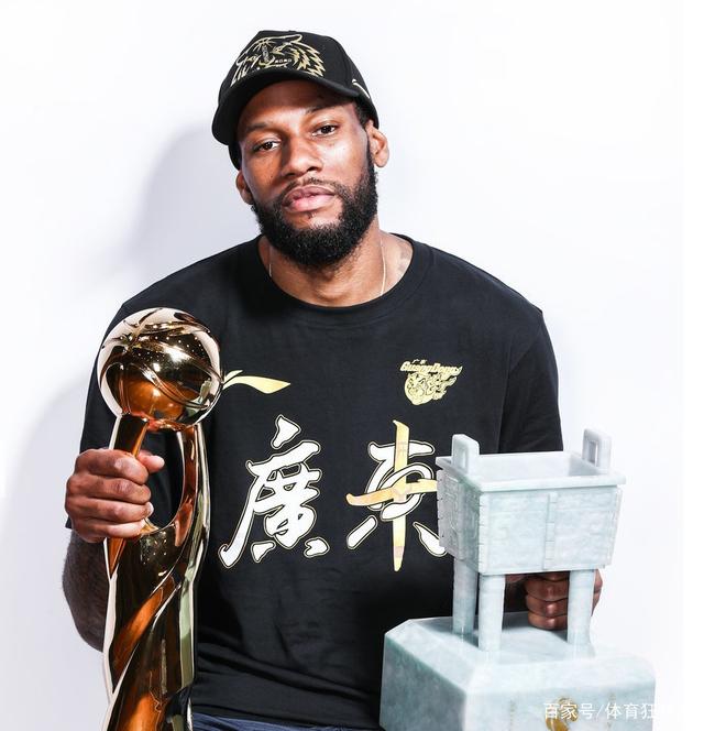 熊猫体育官方网站-关于V5鏖战CLG，Caps单局斩获MVP峡谷大战成都决赛之夜，引爆全场热议的信息