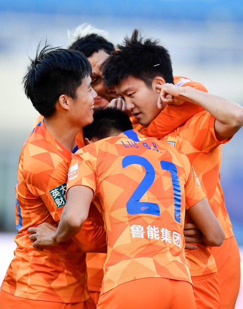 熊猫体育互动-山东鲁能胜江苏同曦，保持领先