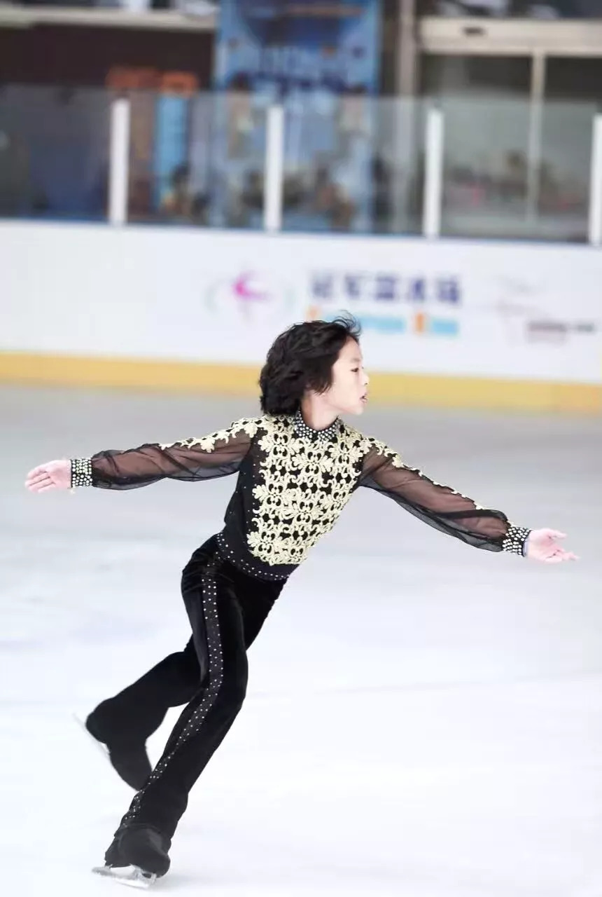 冰岛队在世界体育舞台上大放异彩 冰岛队在世界体育舞台上大放异彩