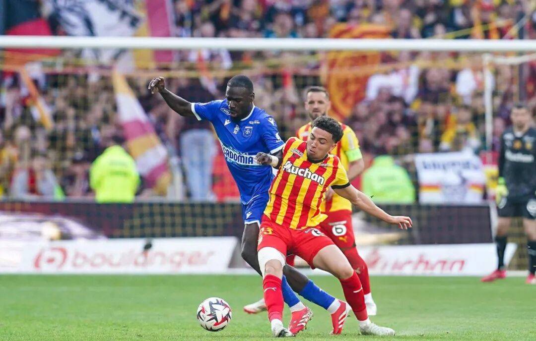 熊猫体育中国App-包含摩纳哥客场大胜，提振士气的词条